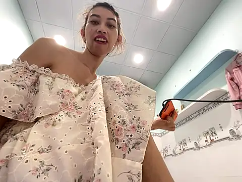 Snapshot of bimwet189 chatting on November 2025 02:11:02 AM bimwet189 online show from November 2025 02:11:02 AM