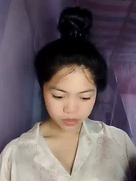 Snapshot of Thy00__ chatting on November 2025 07:58:02 PM Thy00 online show from November 2025 07:58:02 PM