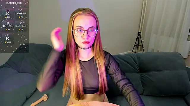 Snapshot of MewStella chatting on October 2025 05:43:02 PM MewStella online show from October 2025 05:43:02 PM