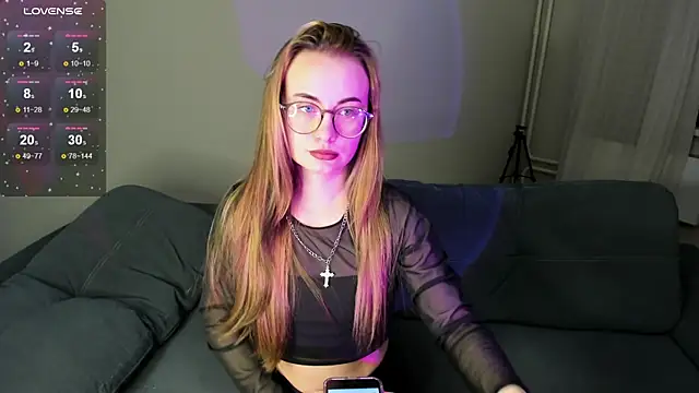 Snapshot of MewStella chatting on November 2025 10:34:02 PM MewStella online show from November 2025 10:34:02 PM