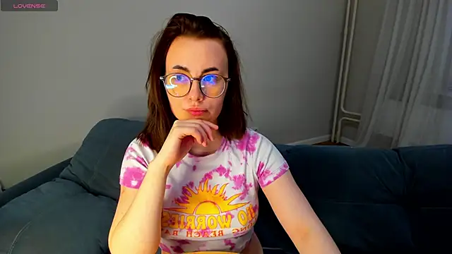 MewStella online show from April 2026 06:43:02 PM