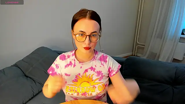 MewStella online show from April 2026 12:41:01 PM