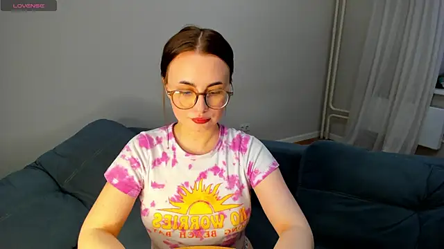 MewStella online show from April 2026 02:14:02 PM
