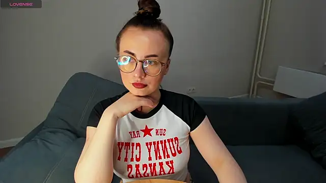 MewStella online show from June 2026 05:49:02 PM