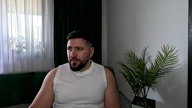 Gold Alpha Boy online show from May 2026 01:29:02 PM