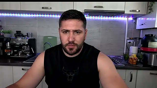 Gold Alpha Boy online show from June 2026 01:59:01 PM