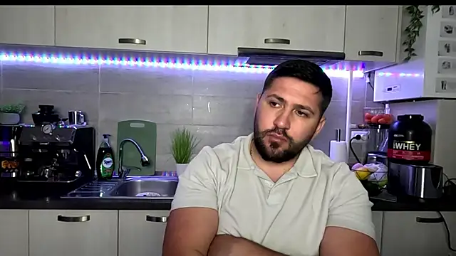 Gold Alpha Boy online show from June 2026 06:12:01 PM