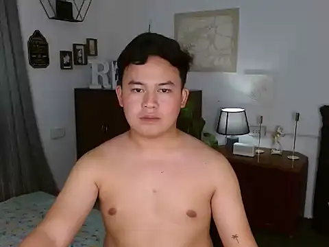 Snapshot of annocentboy chatting on October 2025 03:52:01 PM annocentboy online show from October 2025 03:52:01 PM