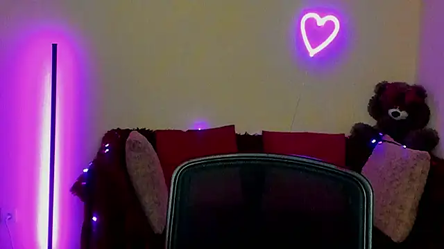 Alicia love00 online show from May 2026 11:26:01 AM