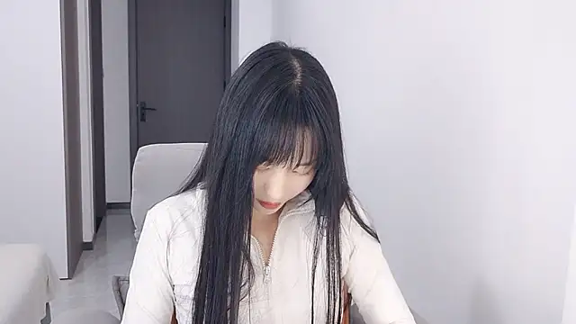 Snapshot of Lisa-3333 chatting on November 2025 12:49:02 PM Lisa-3333 online show from November 2025 12:49:02 PM