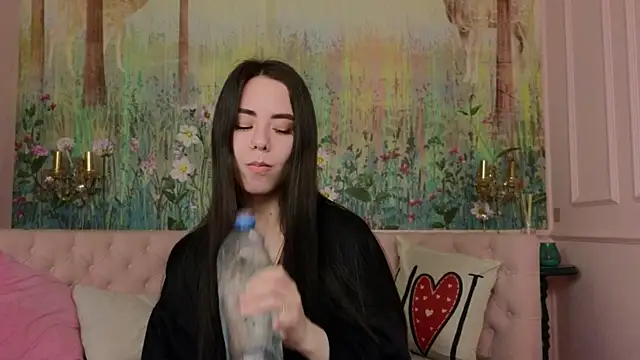 IvoryWood  online show from June 2026 07:49:01 PM