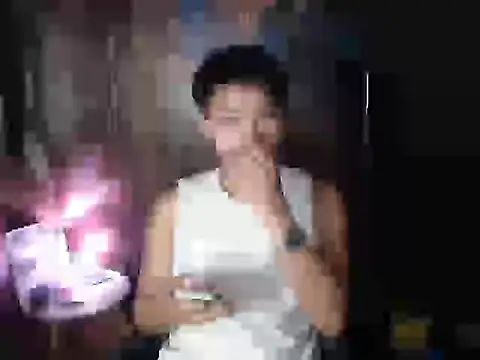 Snapshot of Helleron chatting on November 2025 05:07:01 PM Helleron online show from November 2025 05:07:01 PM