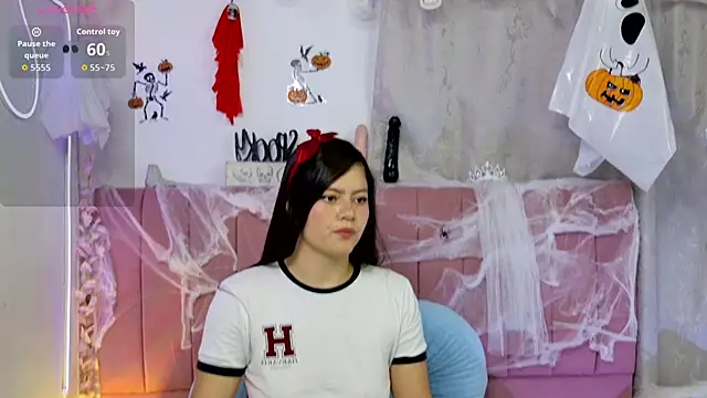 sukilove18 online show from October 2025 11:07:01 PM