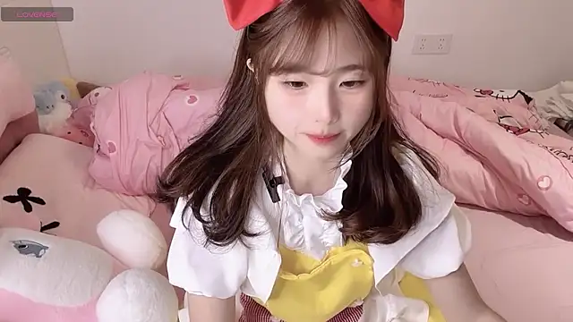 gougou77 online show from February 2026 12:26:01 PM