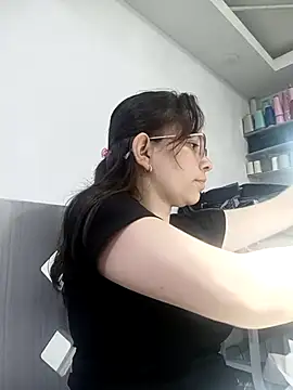 Isabella5 Brown  online show from October 2025 02:48:01 PM