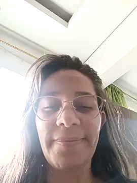 Isabella5 Brown  online show from December 2025 05:54:01 PM