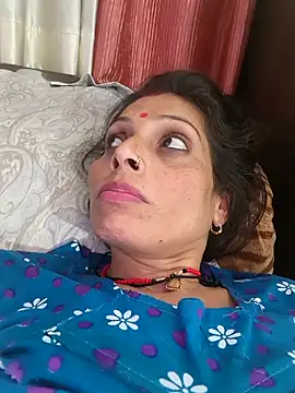 ISHANI-SINGH online show from December 2025 03:28:02 PM