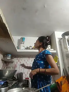 Snapshot of ISHANI-SINGH chatting on June 2026 01:43:01 PM ISHANI-SINGH online show from June 2026 01:43:01 PM
