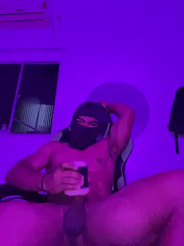 Snapshot of pretoboom14 chatting on March 2026 04:17:02 AM pretoboom14 online show from March 2026 04:17:02 AM