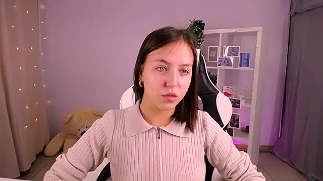 Snapshot of CindySparkl chatting on October 2025 03:51:01 AM CindySparkl online show from October 2025 03:51:01 AM