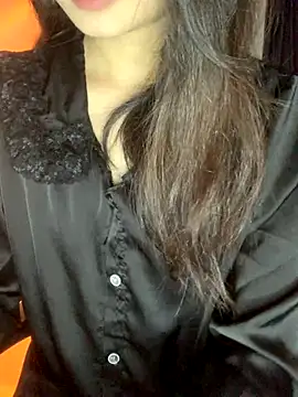 Tinasx56 online show from October 2025 03:32:01 PM