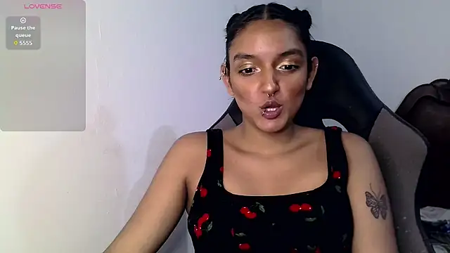 Ari 20  online show from October 2025 10:29:02 PM