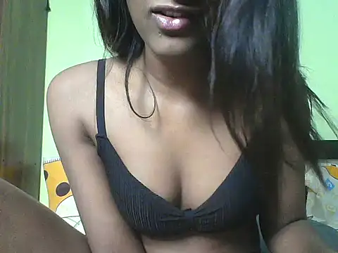 mickle james online show from October 2025 07:22:01 PM