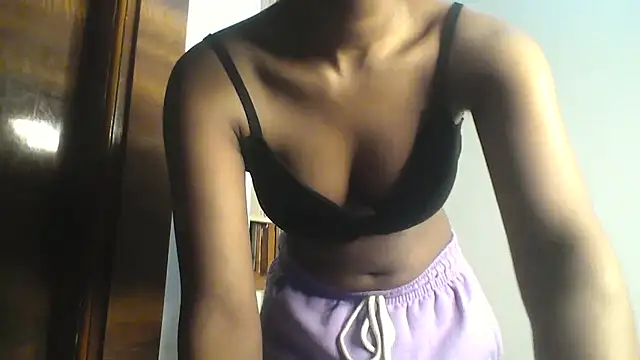 Snapshot of mickle_james chatting on February 2026 07:53:02 PM mickle james online show from February 2026 07:53:02 PM