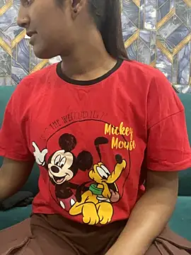 Snapshot of mickle_james chatting on March 2026 01:33:02 AM mickle james online show from March 2026 01:33:02 AM