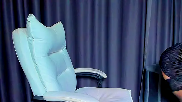 Snapshot of DevashaQueenX chatting on October 2025 06:57:01 AM DevashaQueenX online show from October 2025 06:57:01 AM