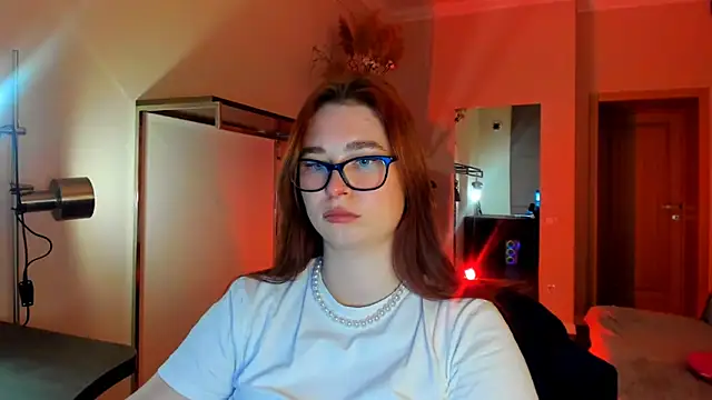 Snapshot of Meri_Cutte chatting on March 2026 01:47:01 PM Meri Cutte online show from March 2026 01:47:01 PM