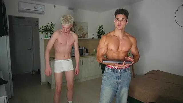 Horny boyzz online show from March 2026 07:31:01 PM