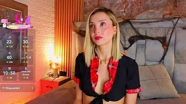 Snapshot of miaroldan chatting on October 2025 11:58:02 AM miaroldan online show from October 2025 11:58:02 AM