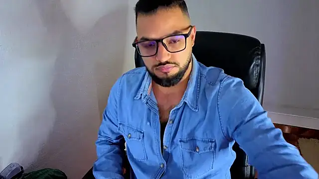 Ernesto-Rodriguez82 online show from June 2026 08:17:02 AM
