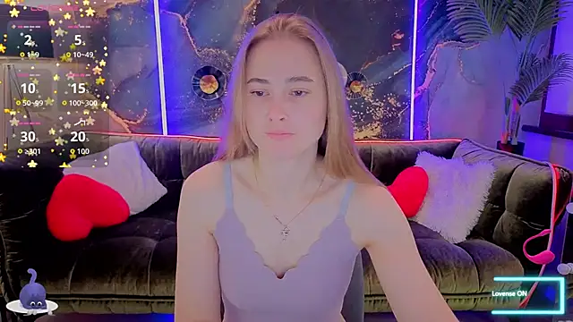 Snapshot of Sun_Kitty_ chatting on September 2025 06:38:01 AM Sun Kitty online show from September 2025 06:38:01 AM