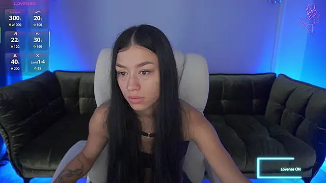 Snapshot of FataleNellie chatting on September 2025 07:11:02 AM FataleNellie online show from September 2025 07:11:02 AM