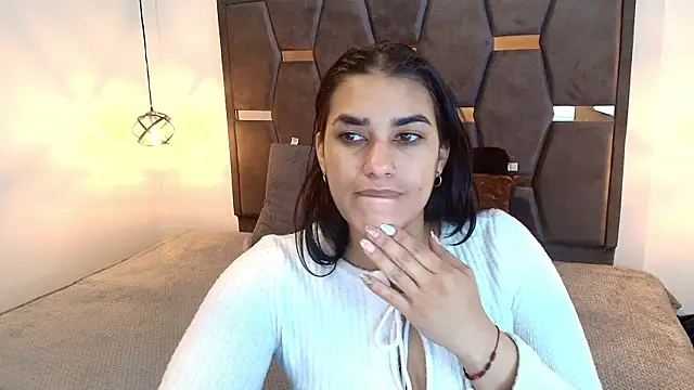 Snapshot of Lia_Blake_ chatting on April 2026 01:05:02 PM Lia Blake online show from April 2026 01:05:02 PM