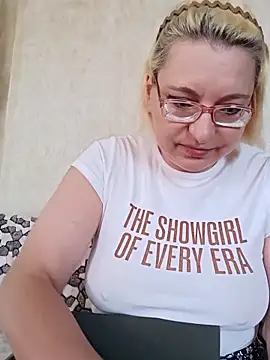 VikaKing online show from May 2026 10:55:02 AM