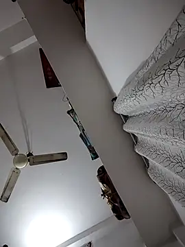 Snapshot of t2pnb chatting on February 2026 05:24:01 PM t2pnb online show from February 2026 05:24:01 PM