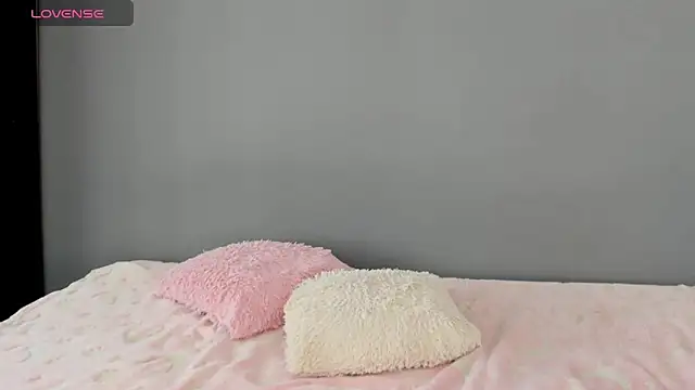 AntonellaaRossii online show from September 2025 02:08:01 PM