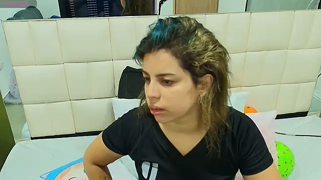 Snapshot of gisell_gomez chatting on October 2025 11:14:02 AM gisell gomez online show from October 2025 11:14:02 AM