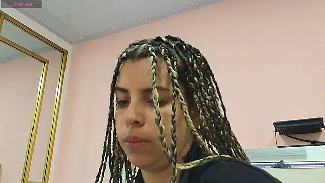 Snapshot of gisell_gomez chatting on November 2025 12:19:02 PM gisell gomez online show from November 2025 12:19:02 PM