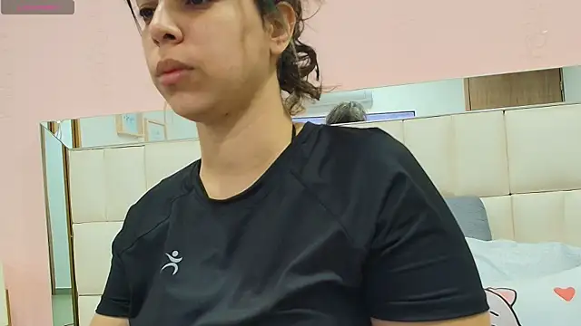 Snapshot of gisell_gomez chatting on January 2026 12:09:02 PM gisell gomez online show from January 2026 12:09:02 PM