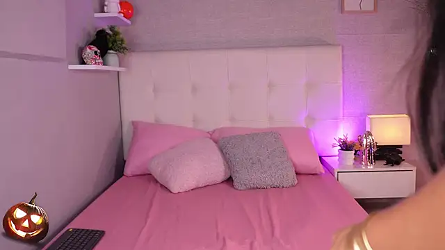 barbaramarmol online show from October 2025 12:50:01 PM