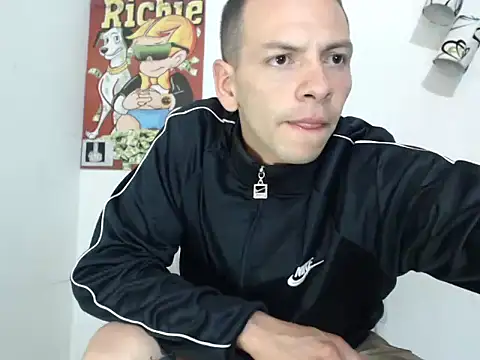 Thomasjons  online show from September 2025 03:23:02 AM