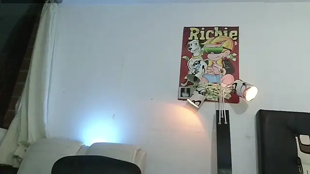 Snapshot of Thomasjons_ chatting on June 2026 01:21:01 AM Thomasjons online show from June 2026 01:21:01 AM
