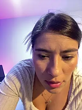  Kloee  online show from October 2025 01:14:02 AM