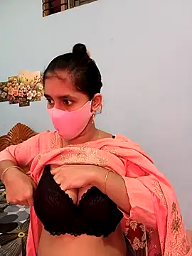 Snapshot of Cute_Faria chatting on November 2025 02:31:02 AM Cute Faria online show from November 2025 02:31:02 AM