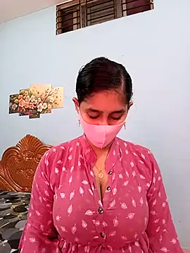 Snapshot of Cute_Faria chatting on December 2025 03:45:02 AM Cute Faria online show from December 2025 03:45:02 AM