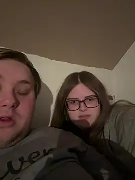 CurvyPaar2 online show from February 2026 08:27:01 PM